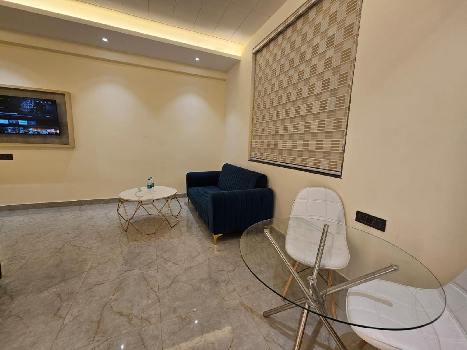 Hotel The Glass House Greater Noida Dış mekan fotoğraf